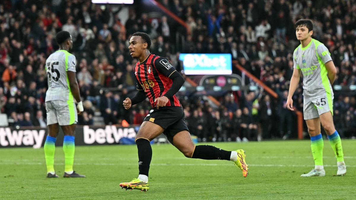 Arsenal dan Chelsea Berebut Eli Junior Kroupi dari Bournemouth