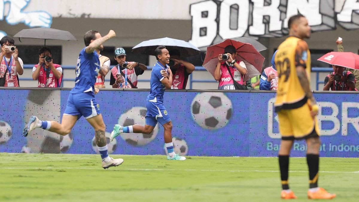 Persib Bandung Terima Sanksi Denda Lima Miliar Rupiah