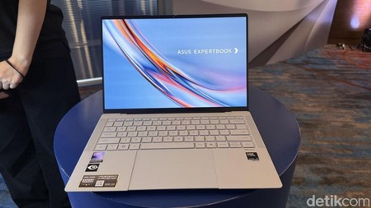 Asus Meluncurkan Laptop Bisnis ExpertBook Ultra Berteknologi Tandem OLED