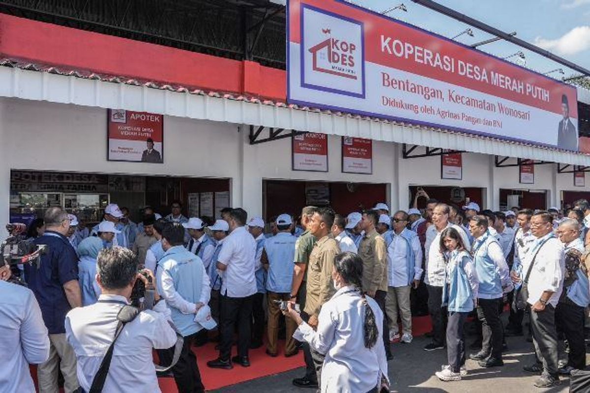 Pemerintah Operasikan 1.061 Koperasi Merah Putih di Jawa Tengah-Timur