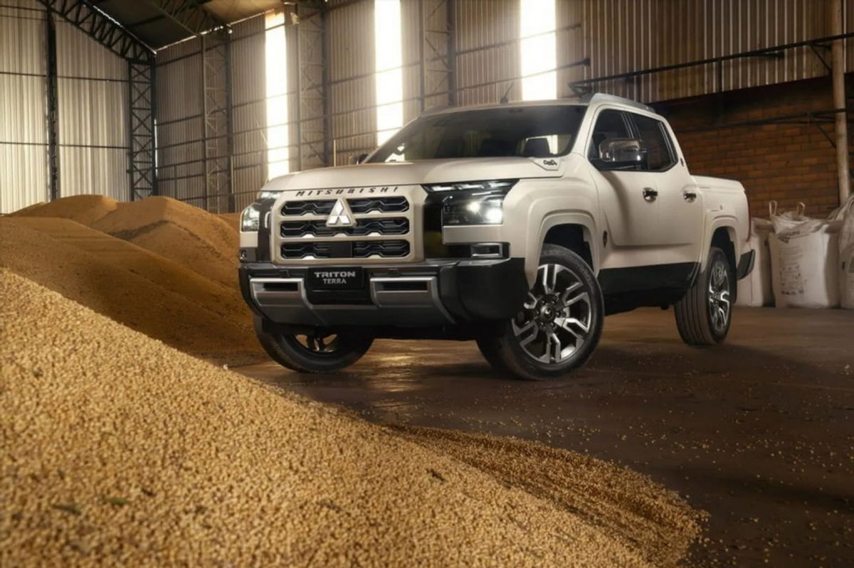Mitsubishi Rilis Triton Terra Edisi Terbatas di Brasil