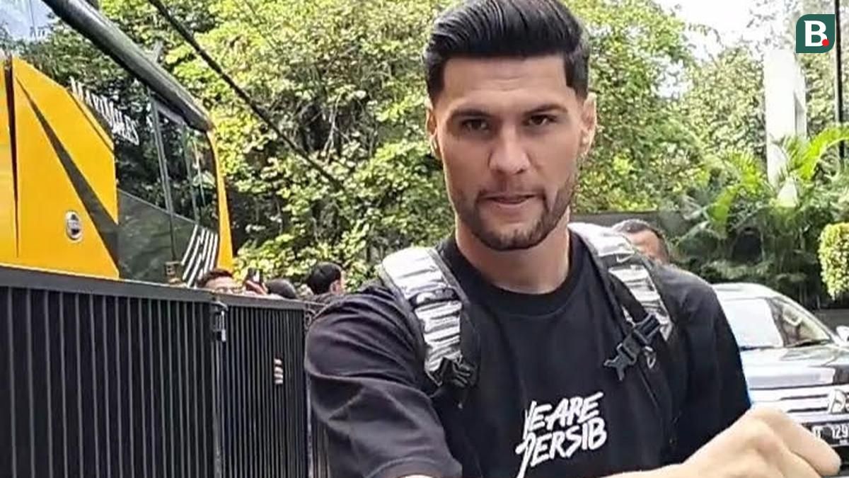 Julio Cesar Bawa Persib Bandung Dekati Juara Super League