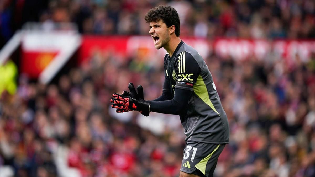 Owen Hargreaves Sebut Senne Lammens Rekrutan Terbaik Manchester United