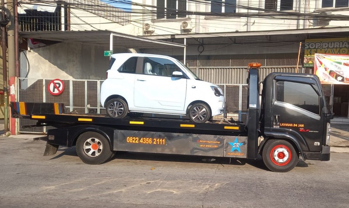 Sokonindo Automobile Ingatkan Pemilik Mobil Listrik Gunakan Derek Flatbed
