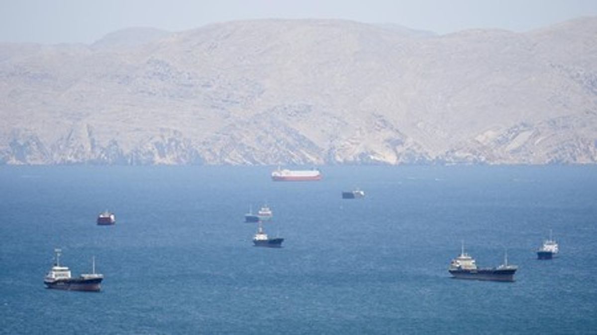 Iran Berencana Tarik Biaya Kabel Internet Bawah Laut Amerika Serikat di Selat Hormuz