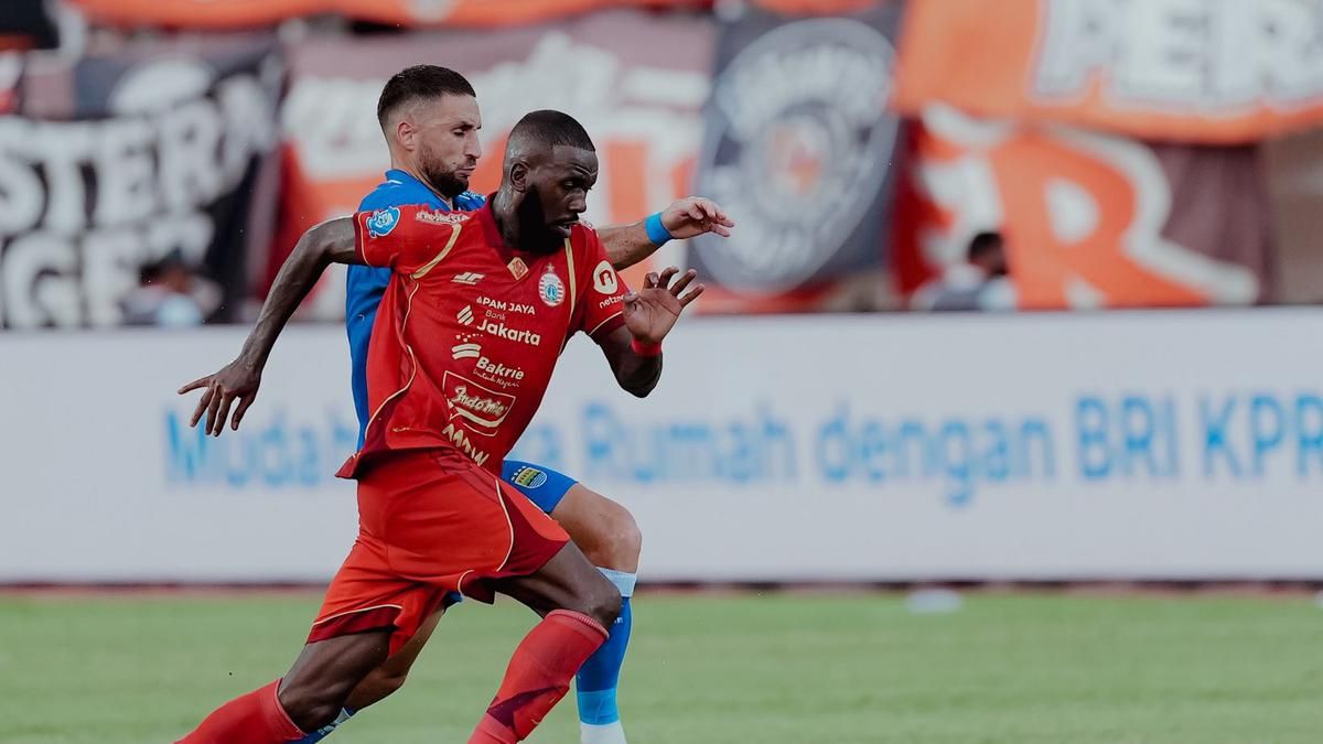 Fabio Calonego Kritik Kepemimpinan Wasit Usai Persija Kalah dari Persib