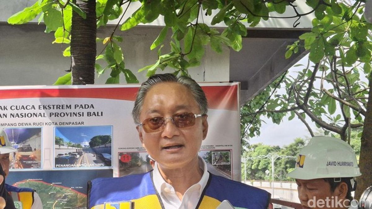 Menteri PU Larang ASN Pamer Kekayaan di Media Sosial