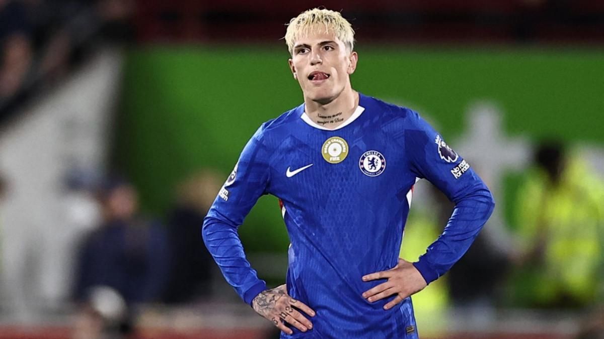 Wayne Rooney Kritik Kebijakan Transfer Chelsea dan Pertanyakan Rekrutmen Pemain