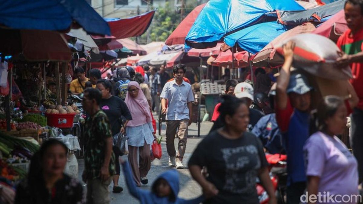Utang Pinjol dan Paylater Masyarakat Tembus Rp156 Triliun Per Februari 2026