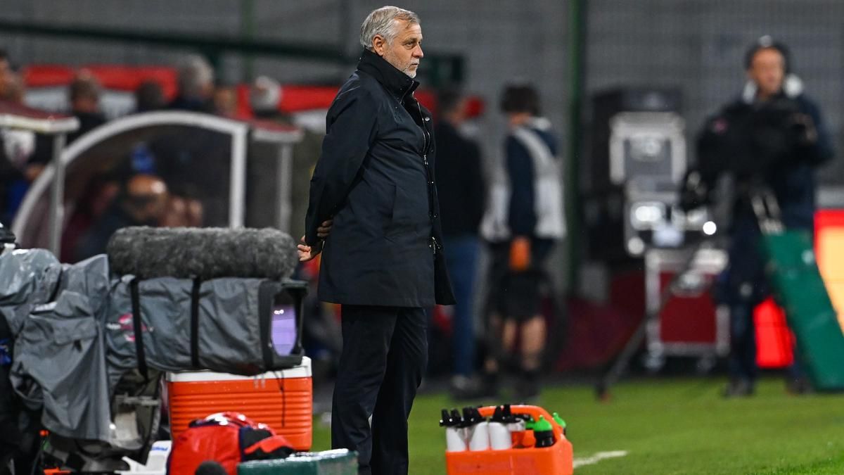 Lille Cari Pelatih Baru Gantikan Bruno Genesio Musim Depan