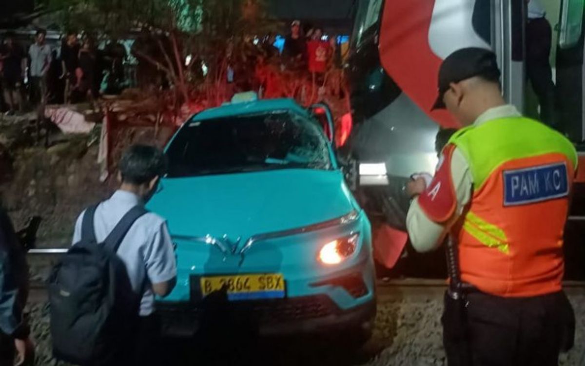 KNKT Beberkan Temuan Kecelakaan Taksi Listrik di Bekasi Timur