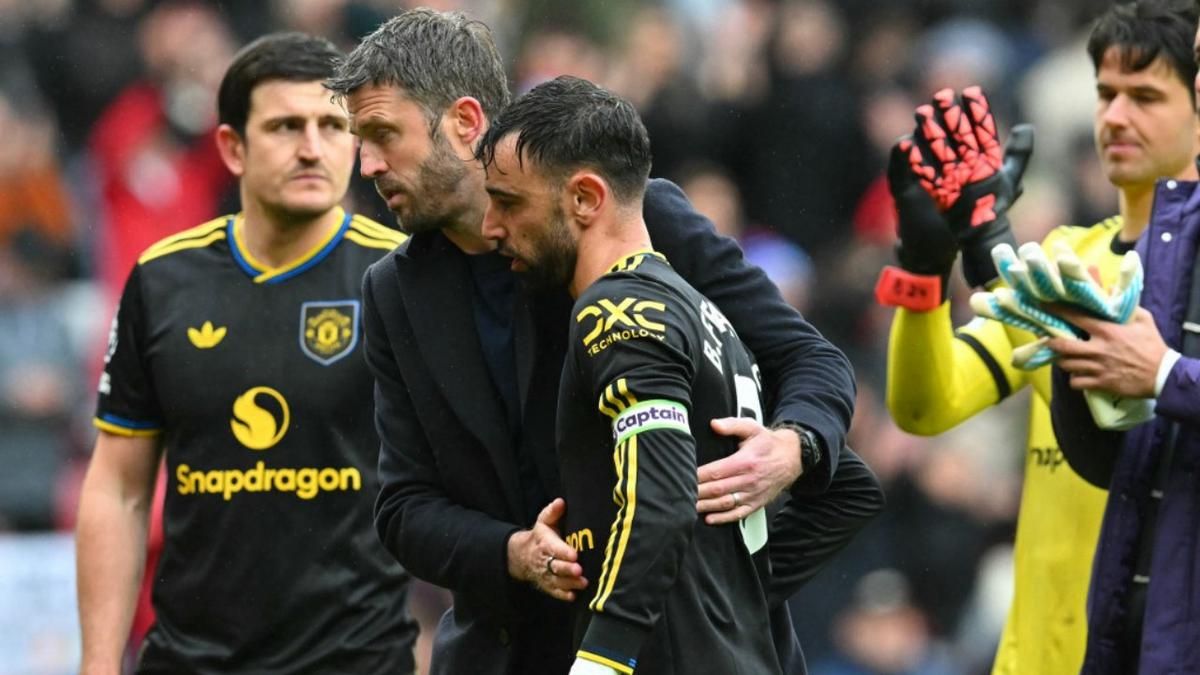 Manchester United Protes Keputusan Wasit Stuart Attwell Kontra Sunderland