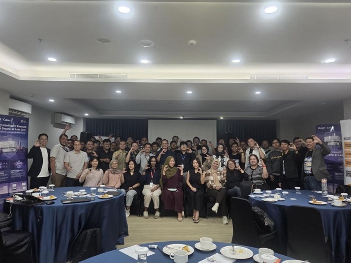 Ruijie Luncurkan Cybrey untuk Transformasi Jaringan UKM di Jakarta