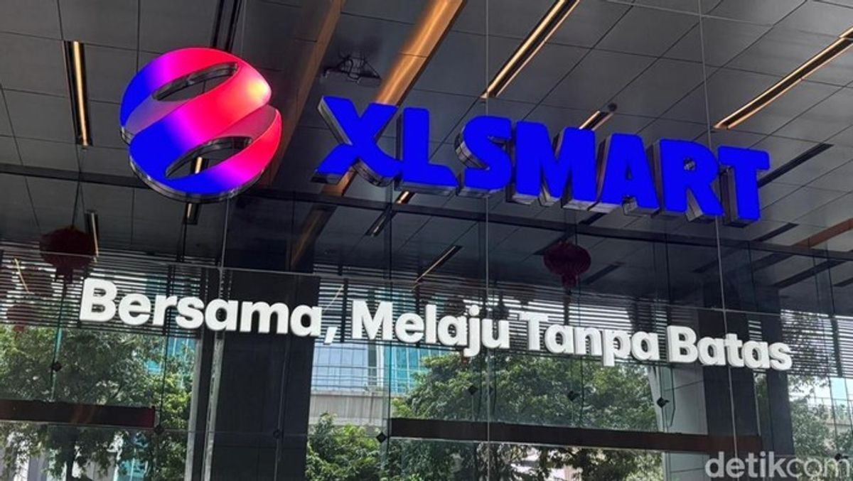 XLSmart Incar Spektrum Frekuensi 700 MHz dan 26 GHz dari Komdigi