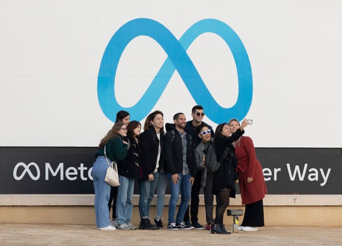 Meta Memangkas 8000 Karyawan Global Demi Investasi Kecerdasan Buatan
